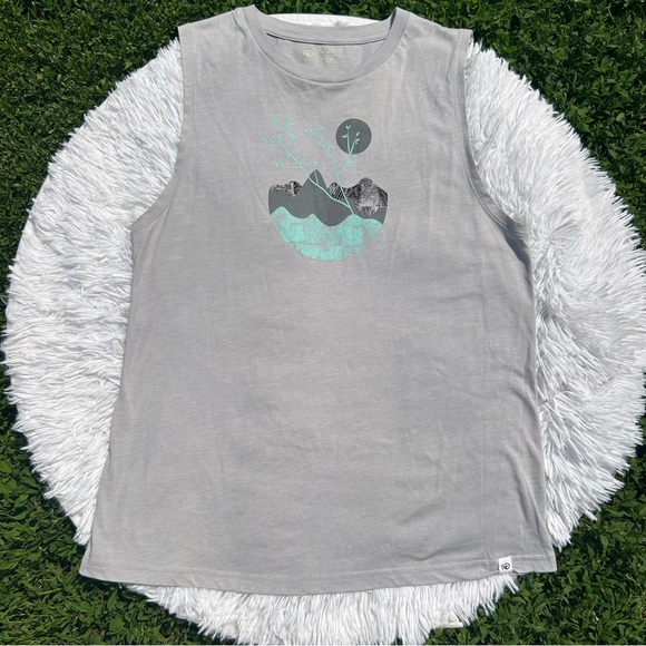 tentree Gray Tank Top with Mountain and Tree Graphic Design Women’s Size Medium - Picture 2 of 13